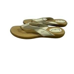 BOC Born Concept White Comfort Thong Sandals Floral Footbed Casual Size 10